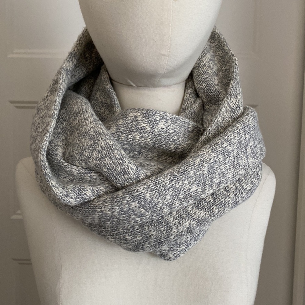 LL Bean Infinity Scarf - Picture 2 of 10